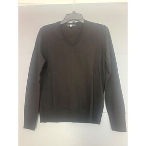 Uniqlo woman's  V-Neck Sweater Black 100% Pure New Wool Knit Size M